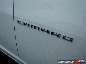 **SUMMIT WHITE** 2010 Camaros Spotted in US...on Detroit Dealer Lot!  PICS INSIDE!-2010camarowhite_11.jpg