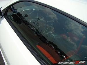 **SUMMIT WHITE** 2010 Camaros Spotted in US...on Detroit Dealer Lot!  PICS INSIDE!-2010camarowhite_2_4.jpg