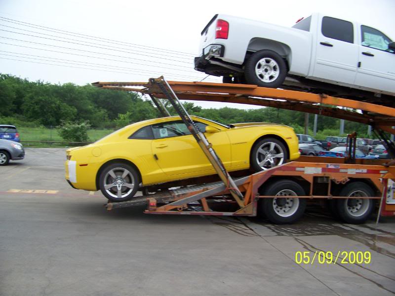 Name:  CamaroDelivery_050909001.jpg
Views: 10
Size:  73.6 KB