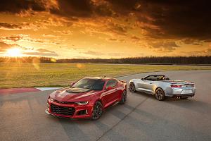 Chevrolet Camaro ZL1 Convertible Debuts in New York-2017-chevrolet-camaro-zl1-026.jpg