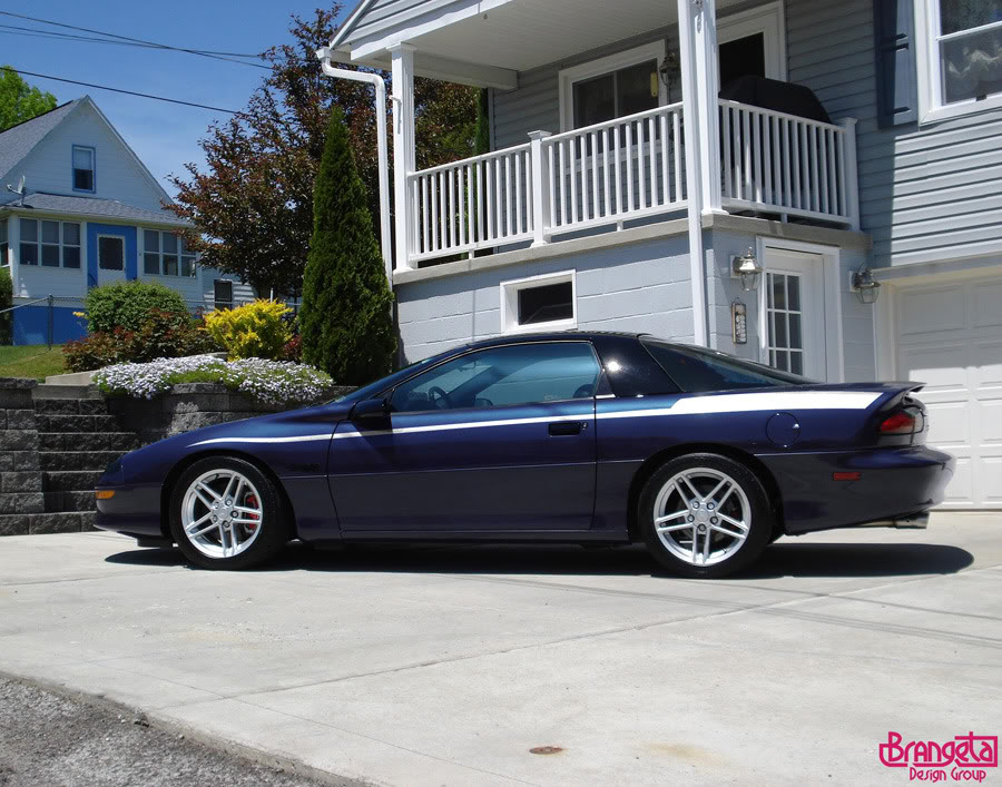 Name:  purplecamaroz28dreamcarmesscopy.jpg
Views: 55
Size:  151.1 KB