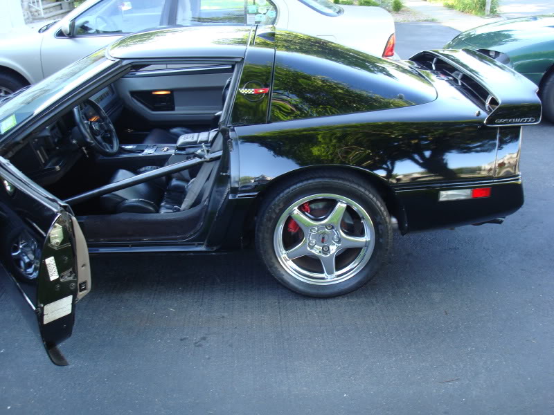 Name:  hood034.jpg
Views: 13
Size:  110.8 KB