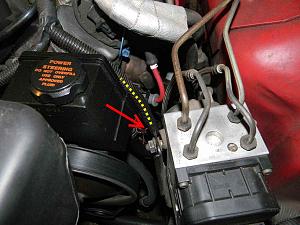 Alternator plug-alternator-wire-location.jpg