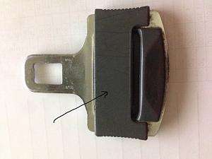 Can you take the seat belt buckle apart?-img_0708.jpg