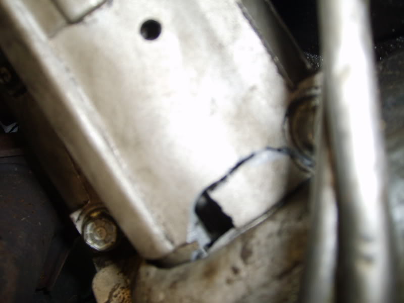 Name:  S6001498.jpg
Views: 20
Size:  76.2 KB