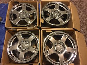 C5 chrome Corvette wagon wheels 0-1.jpg