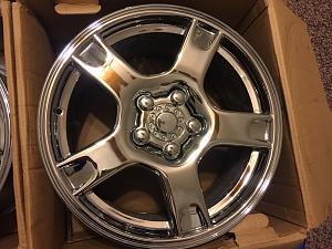 C5 chrome Corvette wagon wheels 0-5.jpg