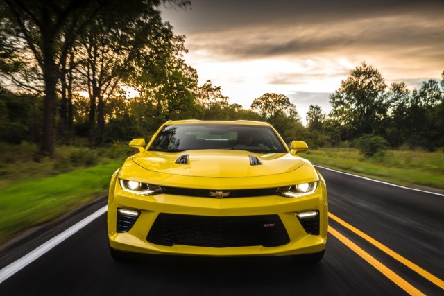 Lighter 2016 Camaro Delivers Benchmark Performance